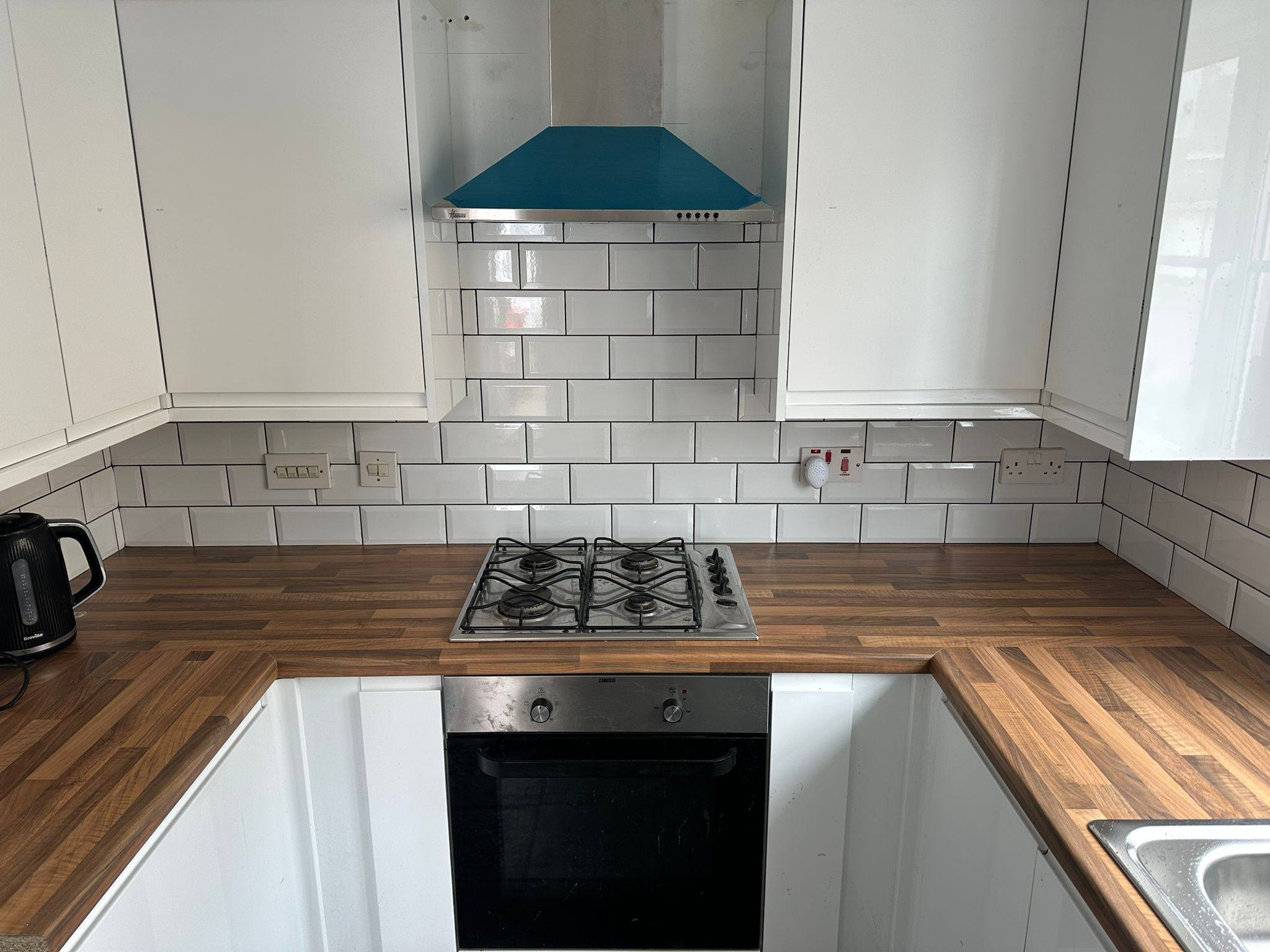 Kitchen tiling completed by Carpentry and Tiling Solutions in Basildon Essex